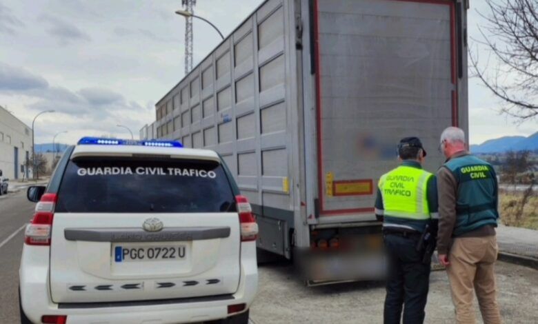 La Guardia Civil investiga al conductor de un camión por manipular el ...
